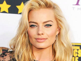 Margot Robbie - cái tên được săn đón nhiều nhất Hollywood
