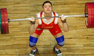 Cử tạ Nga và Trung Quốc bị cấm thi đấu một năm vì doping