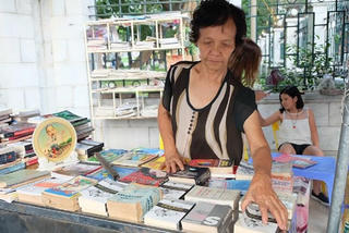 Người lưu giữ văn hóa đọc giữa lòng Hà Nội
