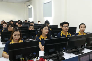 ‘Chạy đua’ mở ngành học mới – Bài 1: Bình mới, rượu có mới?