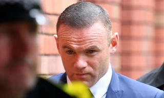 Rooney bị cấm lái xe hai năm, nộp phạt gần 450.000 đôla