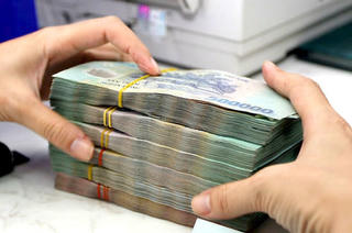Ngân hàng tăng vốn chống sốc