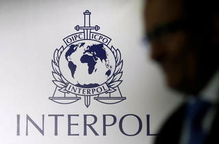 Interpol và lệnh  truy nã