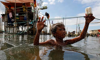 Philippines gồng mình hứng bão Melor