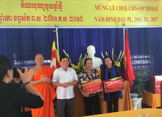 Cần Thơ: Thăm, tặng quà hộ đồng bào Khmer nhân tết cổ truyền Chol Chnam Thmay