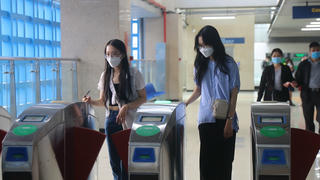 Đường sắt Cát Linh - Hà Đông vẫn 'giữ nhiệt' trong ngày đầu thu phí