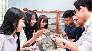 Tự chủ đại học: Gỡ từng nút thắt