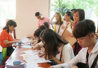 Chật vật tuyển sinh vì thí sinh ảo 