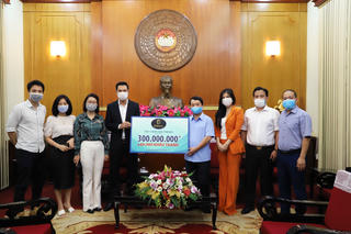 Phó Chủ tịch - Tổng Thư ký Hầu A Lềnh mong 'có thêm nhiều hành động thiện nguyện'