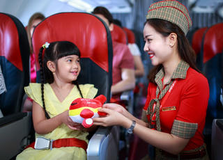 Vietjet công bố chuỗi chương trình lớn nhất trong năm 'KẾT NỐI YÊU THƯƠNG - YÊU LÀ PHẢI TỚI'