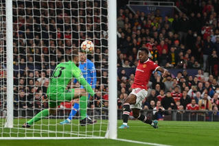 Man Utd chia tay Champions League sau trận thua Atletico Madrid