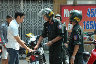 Phạt nặng để tránh nhờn luật