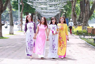 Dự thảo Quy tắc ứng xử nơi công cộng trên địa bàn TP Hà Nội: Băn khoăn tính khả thi