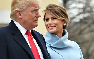 Lãnh đạo thế giới đồng loạt lên tiếng động viên vợ chồng Tổng thống Trump
