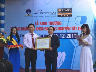 Ra mắt phòng khám đa khoa trong trường đại học
