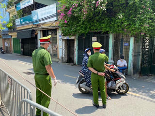 Một ngày, Hà Nội phạt hơn 800 trường hợp vi phạm phòng chống dịch