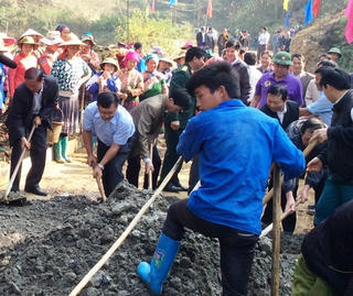 Phát huy dân chủ từ giám sát nhân dân
