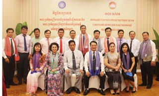 Tô thắm tình hữu nghị Việt Nam - Campuchia