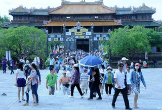 Thông qua Nghị quyết thành lập Sở Du lịch Thừa Thiên - Huế