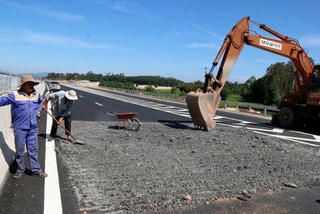 Khởi tố, bắt tạm giam Phó Tổng giám đốc VEC Nguyễn Mạnh Hùng