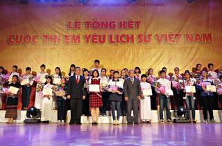 Hà Nội:  Trao giải cuộc thi “Em yêu lịch sử Việt Nam”