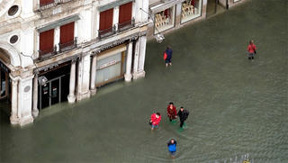 Triều cường tấn công Venice