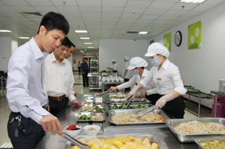 Cung cấp suất ăn công nghiệp an toàn