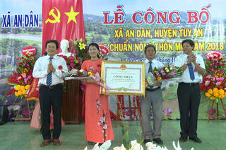 Phú Yên: Xã An Dân đón bằng công nhận xã đạt chuẩn nông thôn mới