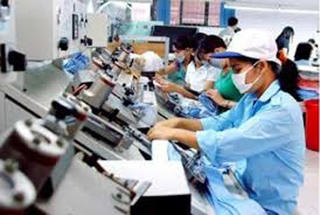 Tăng giờ làm thêm hay tăng năng suất lao động?