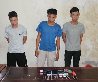 Bắt nhóm 9X chuyên trộm xe máy ở Hà Tĩnh