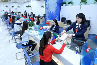 Ngân hàng chủ động giảm lãi, tư vấn kế hoạch giúp doanh nghiệp vượt qua Covid-19