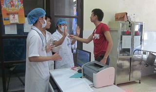 Bảo vệ cán bộ y tế trước nguy cơ bị bạo hành