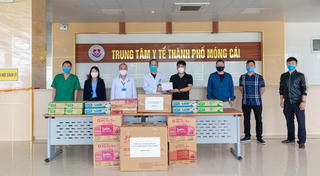 Động viên vật chất, tinh thần những chiến sĩ nơi tuyến đầu chống dịch Covid-19