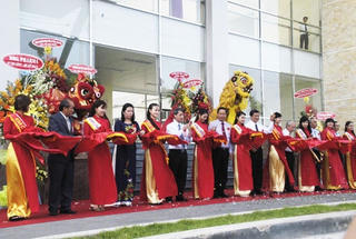 Khánh thành Trung tâm Kiểm nghiệm thuốc, mỹ phẩm, thực phẩm hiện đại