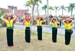 ‘Sắc màu Sơn La - Tây Bắc’ tại Hà Nội