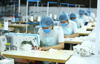 Gần 2.000 doanh nghiệp được tạm tạm dừng đóng vào quỹ hưu trí và tử tuất