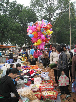 Sắc màu chợ Tết