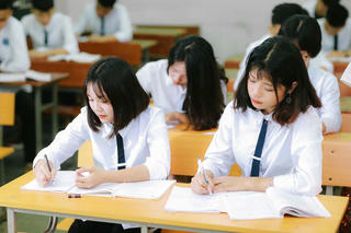 Chương trình song bằng hút học sinh