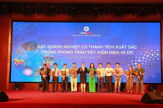 EVNNPC đồng hành cùng khách hàng