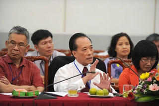 Cây một cội