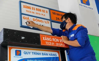 Giá xăng dầu tăng: Nguy cơ ‘té nước theo mưa’