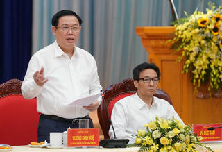 Trong vùng khó khăn cũng cần những chính sách vượt trội