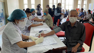 Nam Định: Đưa vaccine về nông thôn
