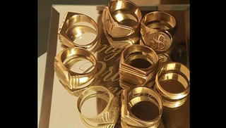 Dốc hết tiền mua vàng giả từ... cảnh sát