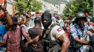 Haiti ngày một rối ren