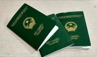 Hộ chiếu mới gắn chíp, chống làm giả