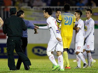 Văn Toàn sáng giá giành giải Fair Play 2017