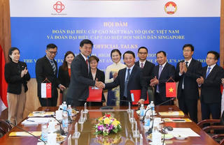 Thúc đẩy quan hệ Việt Nam - Singapore phát triển mạnh mẽ