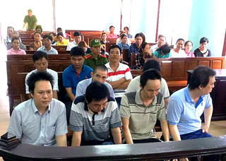 Vụ đưa hối lộ cho TTGT ở Cần Thơ: Xử nặng để tránh tiền lệ xấu