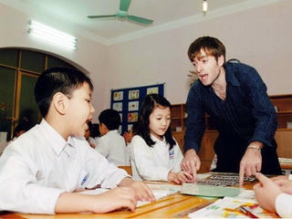 Đề nghị tăng thời lượng dạy tiếng Anh cho học sinh phổ thông